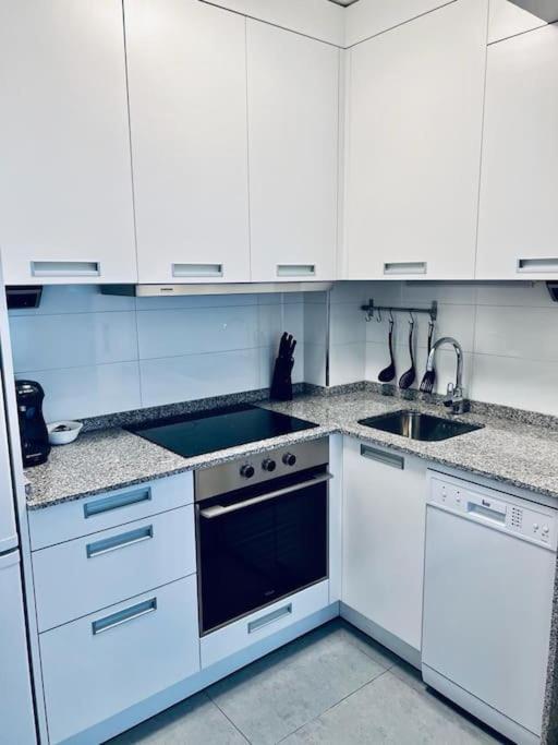 Apartamento En El Centro De Vigo 2 Habitaciones Bagian luar foto
